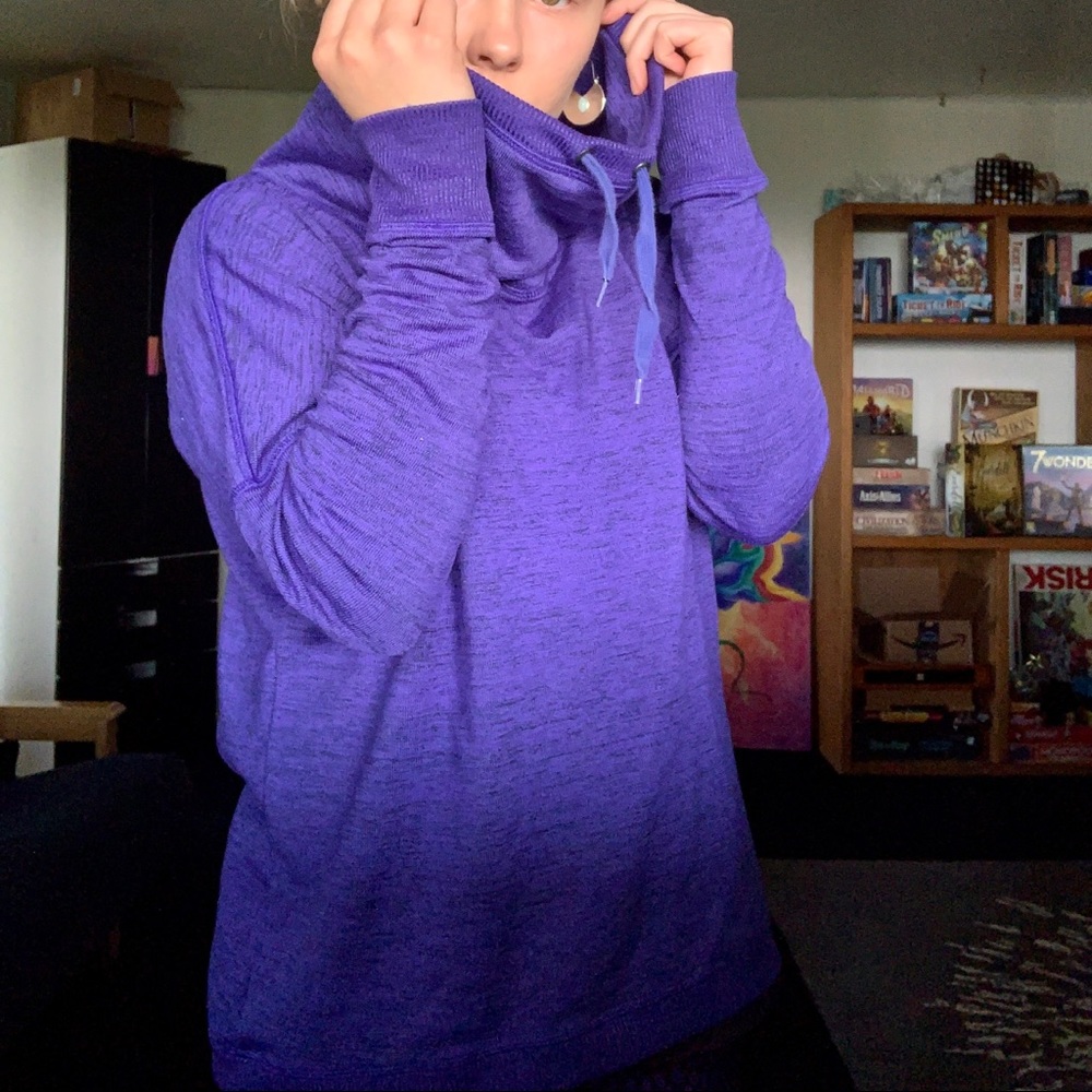Sweatshirt - Picture 5 of 8